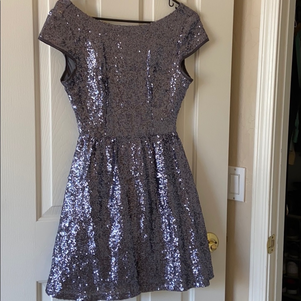 Perfect for New Years! Sequin Dress!
